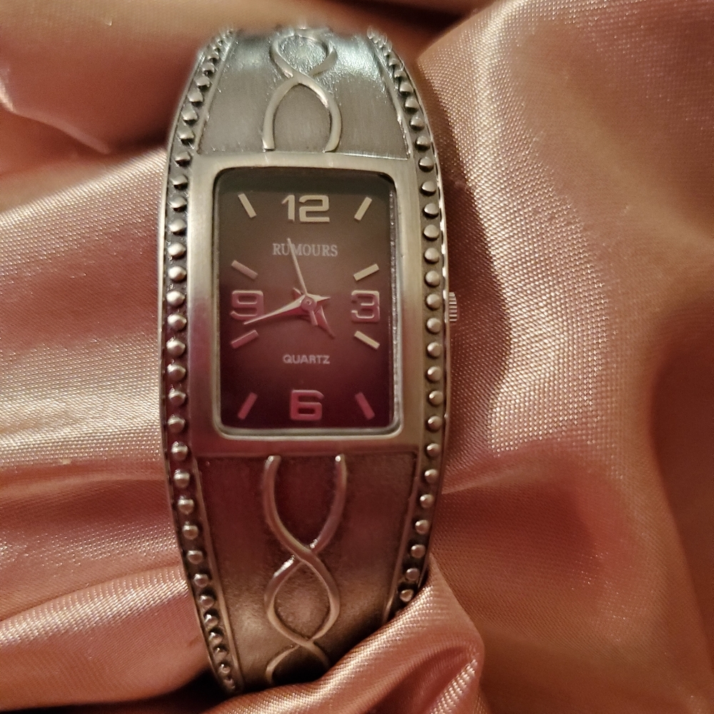 Ladies vintage silver tone watch